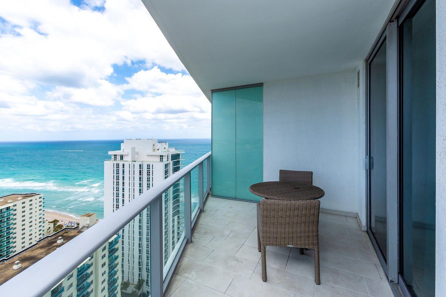 Lyfe Resort & Residences Hollywood Luaran gambar
